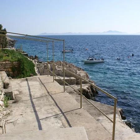 By The Sea Zavalatica, Korcula - 4387 Apartman *